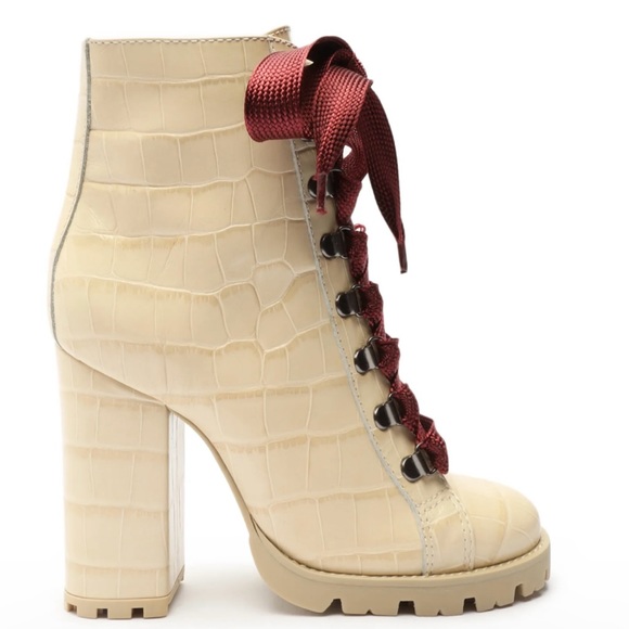 🎁 Giftable 🎁 SCHUTZ Zhara Crocodile-Embossed Leather Bootie - Picture 6 of 9